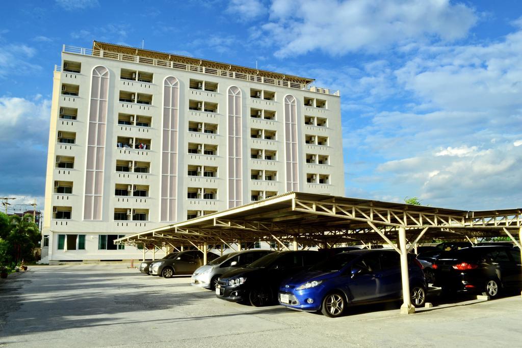 Hotel Larrivee Bang Bo Exterior foto